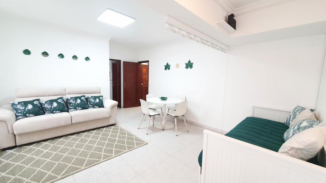 Caldas Da Rainha'S Green & White ภายนอก รูปภาพ